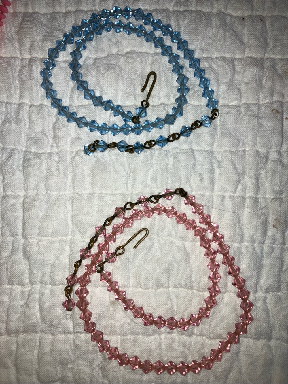 Vintage multi-colored beaded necklace and earrings set, pastel necklaces - Picture 7 of 8